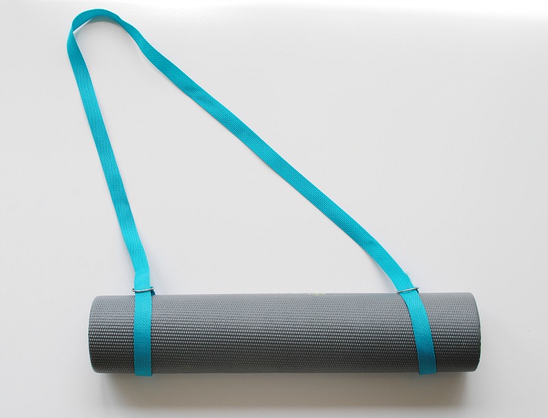 Tự làm dây đeo thảm tập Yoga đơn giản tại nhà với 5 phút – Hệ Thống Bán Lẻ  Đồ Thể Thao