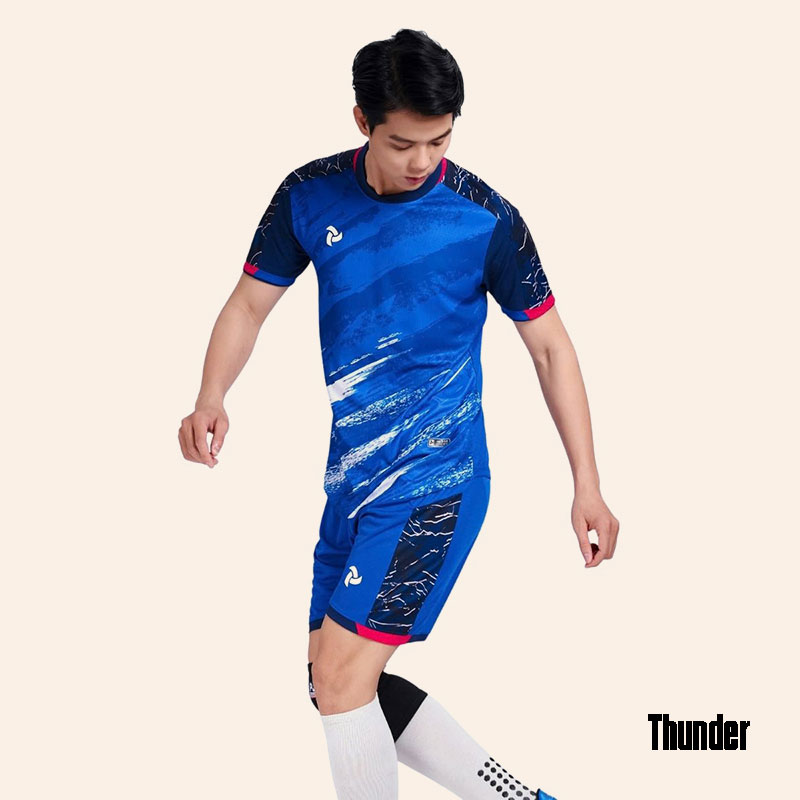 áo bóng đá không logo thunder màu xanh bích